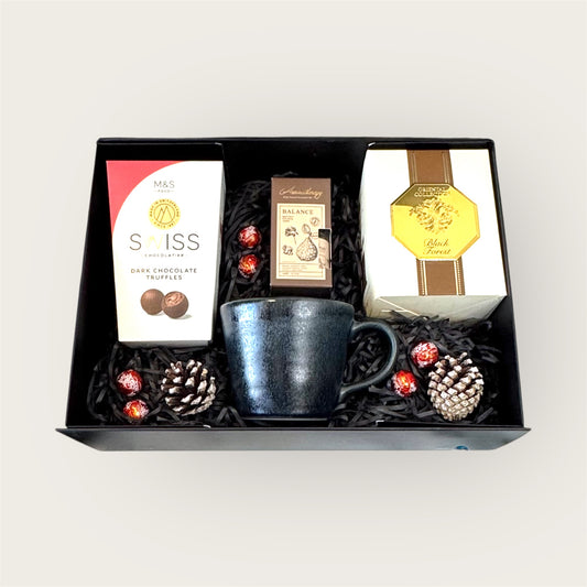 Winter Glow Gift Box – Luxury Christmas Gift UAE