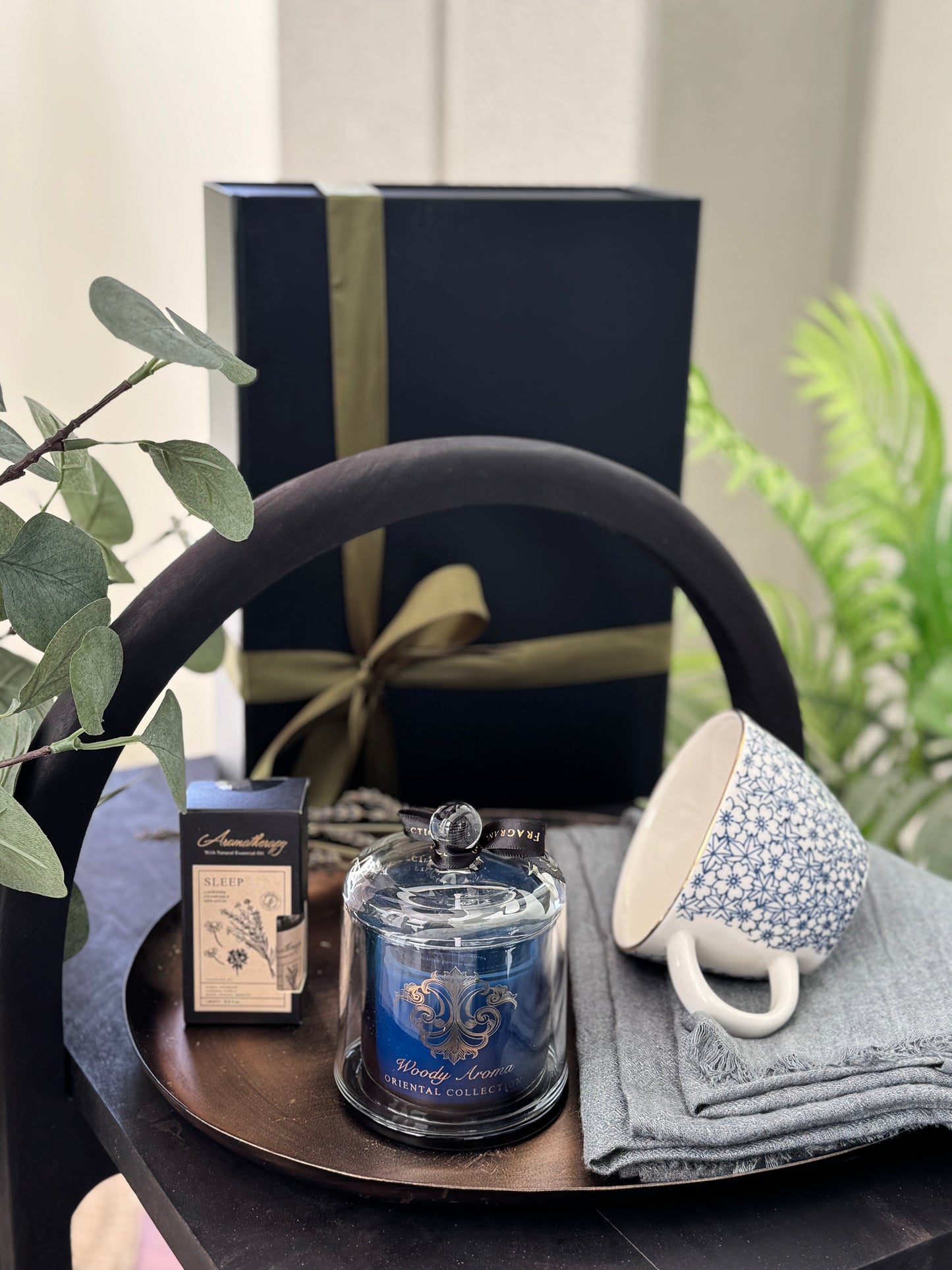 Whisper & Warmth – Cozy Luxe Gift Box